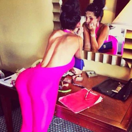 Dayamí Padrón, la sensual modelo y actriz, nació en La Habana Cuba y vive en Miami Beach. Se ha dado a conocer por su trabajo como modelo, actriz y conductora para varias cadenas de televisión.