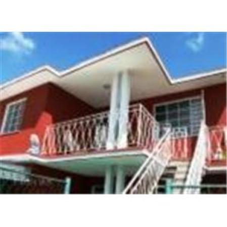 Casa: 2 cuartos, 1 baño.<br />Precio: $ 30,000. <br />Dirección: en La Habana del Este, Habana del Este, Ciudad Habana.