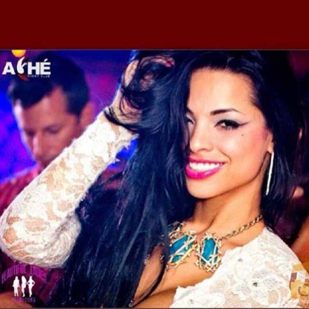 Dayamí Padrón, la sensual modelo y actriz, nació en La Habana Cuba y vive en Miami Beach. Se ha dado a conocer por su trabajo como modelo, actriz y conductora para varias cadenas de televisión.