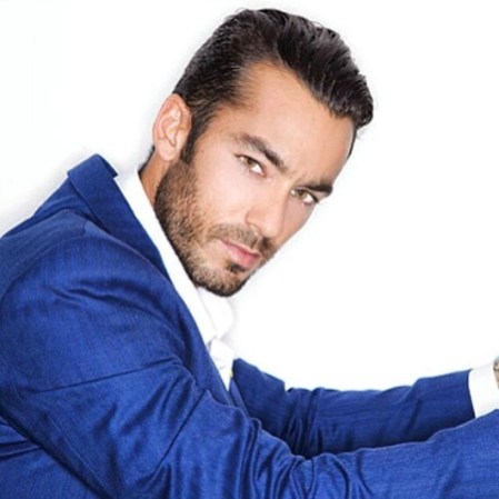 En México, la semana pasada circularon versiones de que un productor de su antigua empresa lo quiere como protagonista de un nuevo remake de “Simplemente María”.