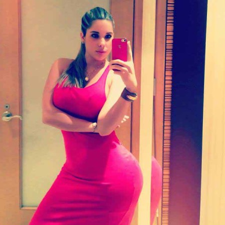 Kathy Ferreiro quiere ocupar el lugar de celebridad de Kim Kardashian. Dice que tiene mejor cuerpo, más talento y es bilingue.