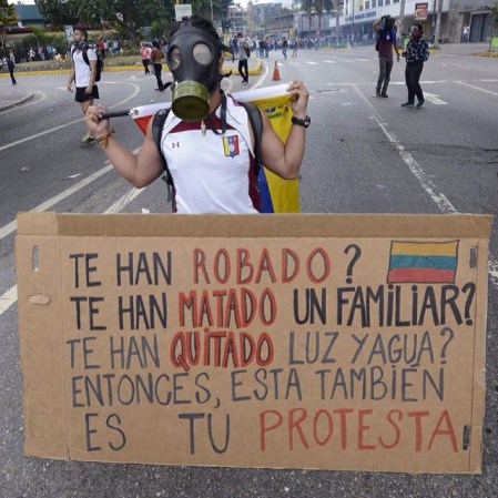 Un elocuente cartel que apela a la conciencia de los venezolanos.