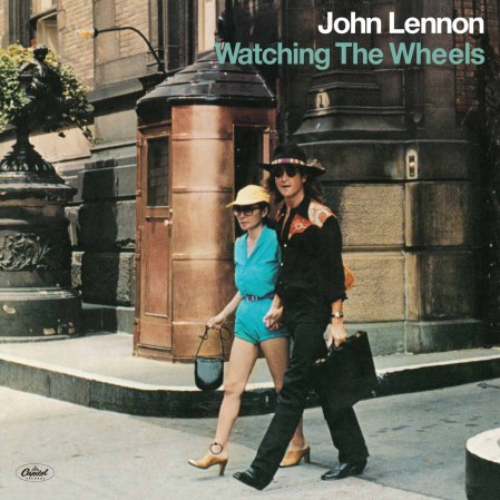 Watching the Wheels, de John Lennon, dad a conocer después de su muerte. Una reflexió sobre sus años de retiro como "amo de casa", entre 1975-1980.