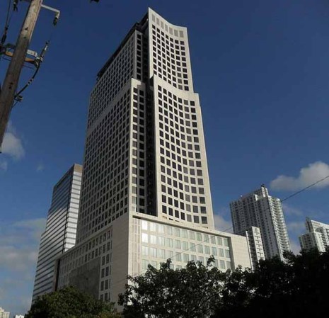 Brickell World Plaza. 520 pies (160 metros) 40 pisos. Construído en 2011