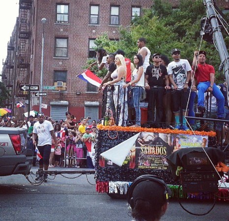 Miles de dominicanos se congregaron para celebrar por todo lo alto el Desfile Dominicano de El Bronx 2013 en la ciudad de Nueva York.