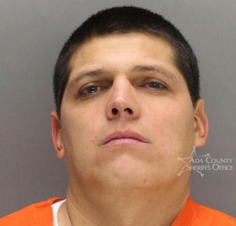 José Armando Chávez fue arrestado el 12/07/2013 en la región Boise, Idaho, acusado de:<br /><br />PROPERTY-MALICIOUS INJURY TO PROPERTY