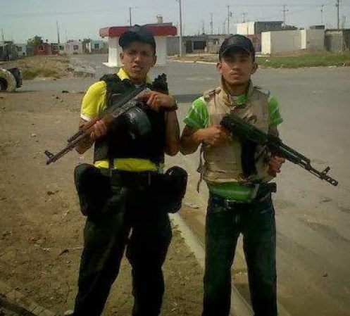 Las fuerzas armadas mexicanas y la delincuencia GALERIA DE IMÁGENES Tlmd_sicariosnuevolaredo22