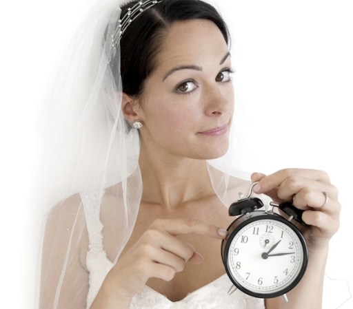 2. DECIDE LA HORA DEL DÍA: El termómetro puede variar mucho en una boda hecha al mediodía, que en otra que inicia al atardecer. Planea bien el horario que quieres para tu evento en función de las temperaturas.