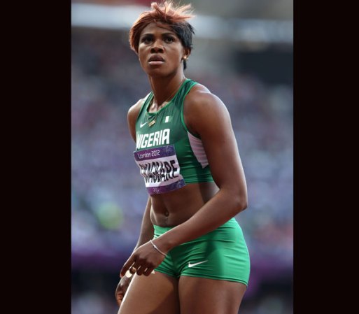 Blessing Okagbare, de Nigeria porta el cabello a dos tonos bien contrastantes. Participó en la semi-final de los 100metros planos, femenino.