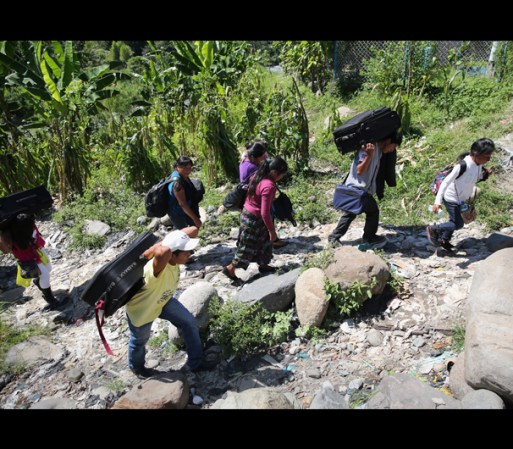 Los inmigrantes indocumentados que cargan equipaje, posiblemente intenten llegar hasta los Estados Unidos.