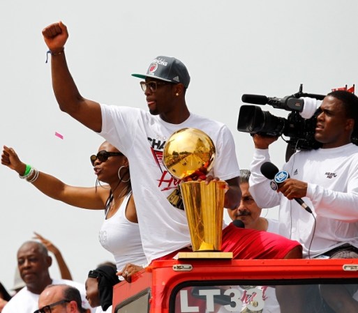 Los Heat prendieron a su paso durante el desfile y el gran festejo que culminó en la Miami Airlines Arena.