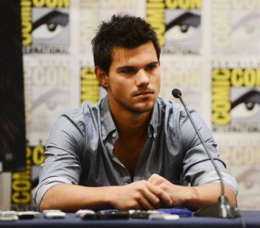 El galán Taylor Lautner, de "The Twilight Saga: Breaking Dawn Part 2", no decepcionó a sus fans.