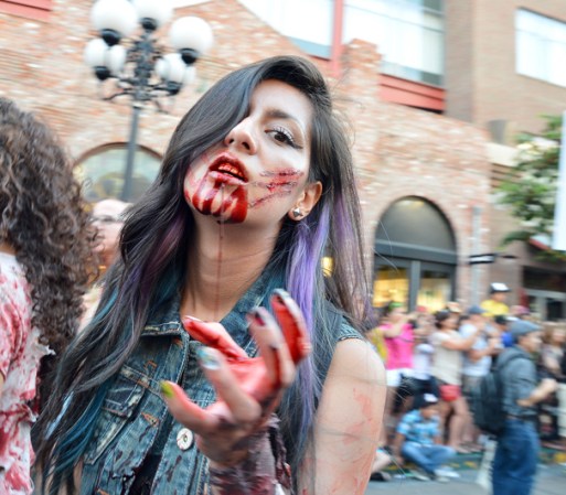 La marcha zombie estuvo muy concurrida.