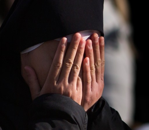 Muchos eran católicos devotos que lloraban al ver pasar al pontífice.