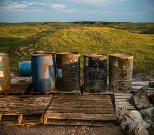 Un estudio de 2013 evidenció que la formación Bakken y los campos petroleros que lo rodean podría producir hasta 7,400 millones de barriles de petróleo, duplicando su presupuesto de 2008, de 3,650 millones.