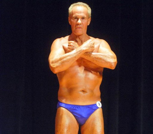 De hecho Álvarez derrotó a Jim Green en la categoría Masters 60-plus Heavyweight el pasado mes de noviembre, en el National Physique Competition South Florida body building tournament.