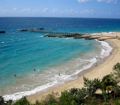 Playa Crash Boat, una playa situada en el municipio Aguadilla al noroeste de Puerto Rico.