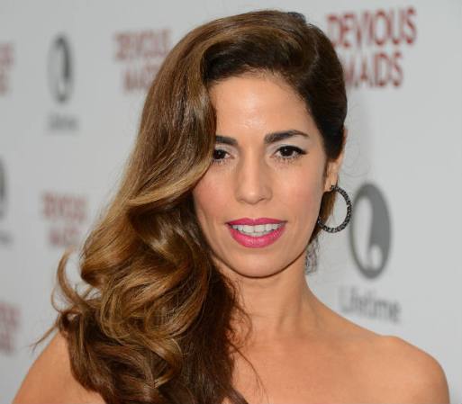 La actriz Ana Ortiz, otra de las protagonistas, ha dicho que los televidentes podrán mirar esta historia desde la perspectiva de los empleadores
