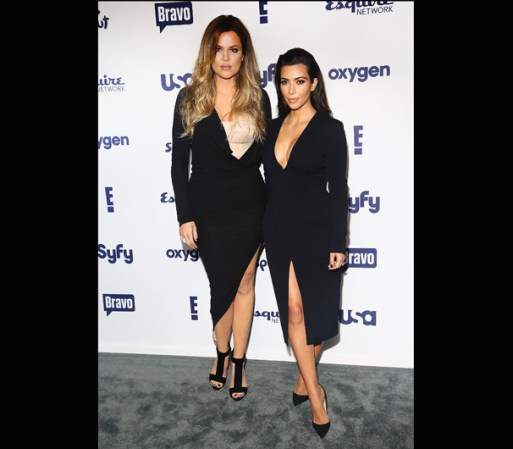 Kim y Khloe Kardashian en un evento de NBCUniversal en Nueva York.
