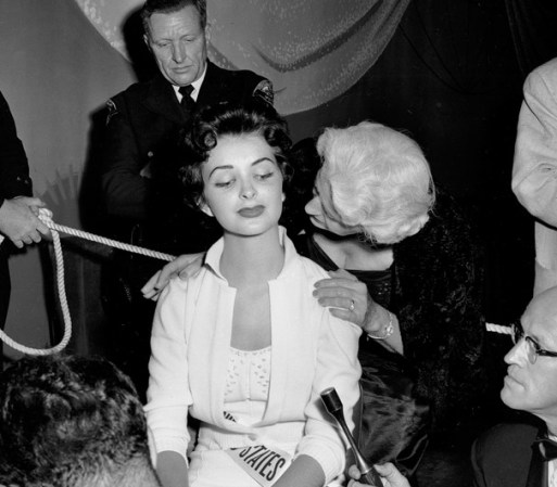 Miss USA 1957 – Charlotte Sheffield.