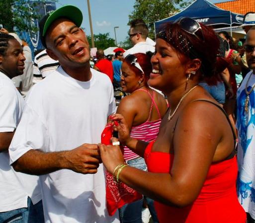 Música y baile son los principales ingredientes que le ponen sabor a esta fiesta.