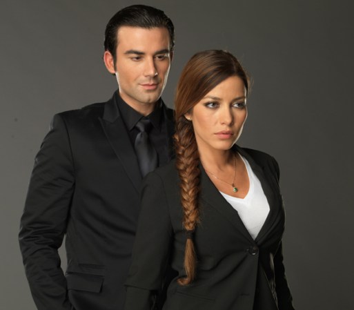 "Corazón valiente" es protagonizada por José Luis Resendez y Adriana Fonseca.