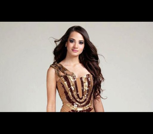 Muchos dicen que su hermosura terminó por provocarle la muerte. Se trata de Miss Mujer Sinaloa, una reina de belleza que murió baleada al quedar en medio de un tiroteo entre la policía y presuntos narcotraficantes.