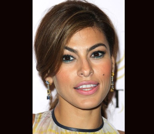 Eva Mendes es una latina sencilla, astuta, fuerte y hermosa.