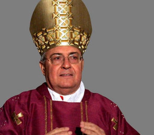 Leonardo Sandri tiene 69 años de edad, es Cardenal en Argentina y es hijo de italianos.
