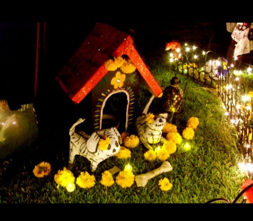 Celebración del día de los muertos en el cementerio "Hollywood Forever"