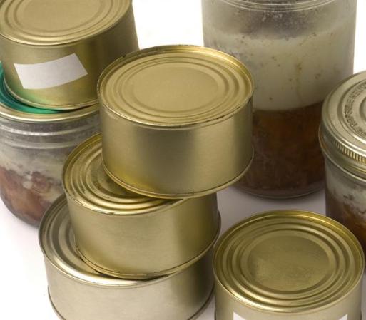 La cantidad es importante: para empezar, debes tener almacenado una cantidad de comida que alcance para toda la familia durante una semana.
