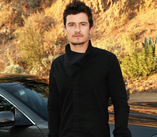 El actor británico, Orlando Bloom estuvo ligado sentimentalmente con Kate Bosworth, Jessica Simpson, Penélope cruz y Sienna Miller.