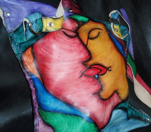Los colores brillantes predominan en sus diseños.