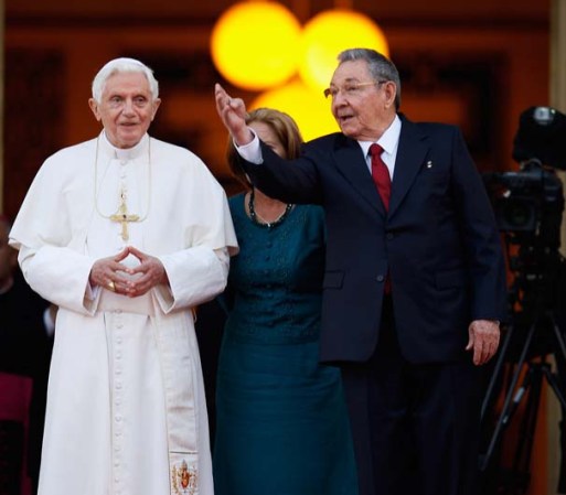 Benedicto XVI y Raúl Castro.