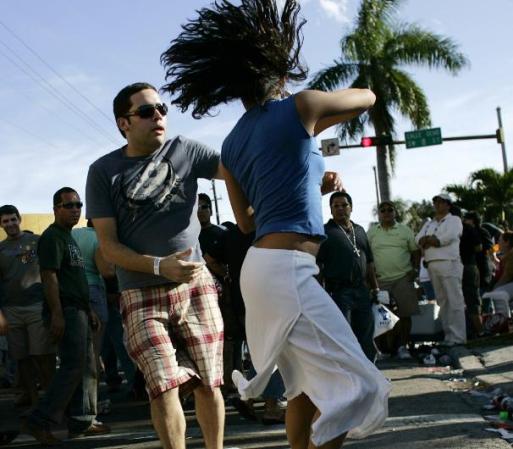 Experto o novato, ¡no importa!, lo que cuenta es que te sumes a la fiesta y te diviertas a la hora de bailar.