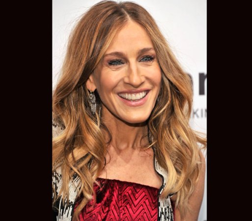 Su carrera sobre las tablas con "Sylvia" fue muy aplaudida. Pero el reconocimiento mundial lo obtiene con la serie "Sex and the City", una exitosa comedia que se mantuvo al aire por seis temporadas, las últimas cinco producidas por la propia Parker.