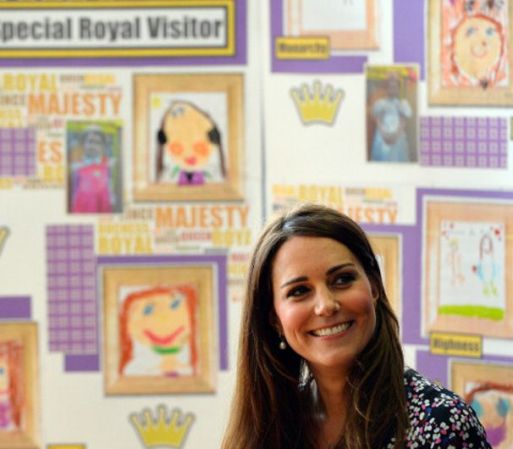 Kate hace furor en el pueblo inglés y todos destacan su carisma.