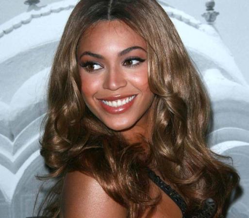 Beyonce Knowles es otra aspirante a reemplazar a Madonna como reina del mundo pop. Su música busca horizontes lejanos pero su imagen aún no es lo suficientemente atrapante. Le falta pimienta y honestidad.