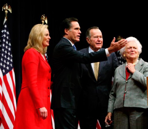 Ann Davies (63) fue criada en Bloomfield Hills, Michigan, y su padre era el alcalde de la ciudad.