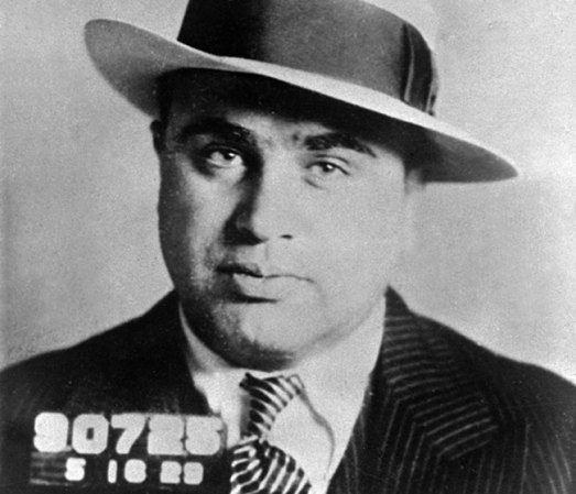 Su reinado duró hasta que fue condenado por evasión de impuestos a finales de 1931.