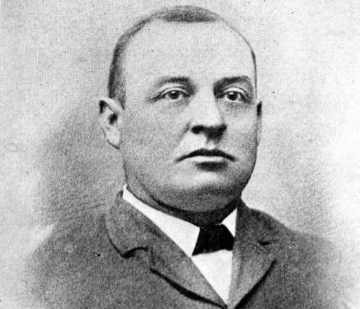 Thompson Brooks Simkins era el Sheriff del condado Jefferson cuando fue asesinado el 28 de diciembre de 1899 por Will Gorman, a quien la policía buscaba por sospecha de homicidio. Gorman, a su vez, cayó abatido por los agentes que acompañaban a Simkins.