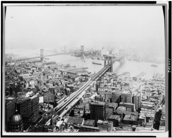 El Brooklyn Bridge es más que un puente que cruza el East River, es todo un símbolo de la ciudad de Nueva York.