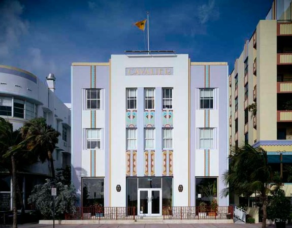 Miami Beach tiene una de las más vastas colecciones de edificios art déco en el mundo que fueron construidos entre los años 20 y los 40.