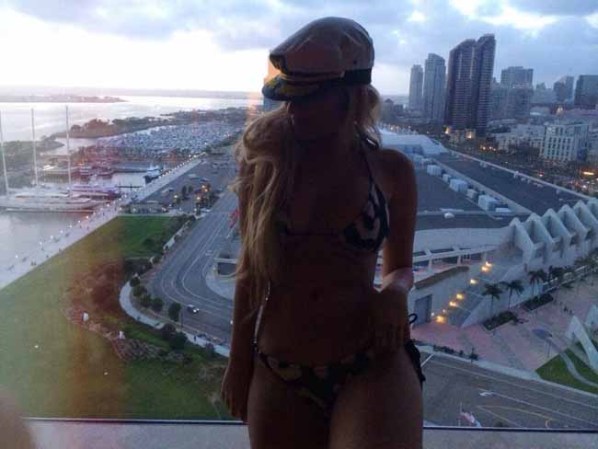 Alexa Dellanos: genio, figura y la belleza de su madre Myrka.