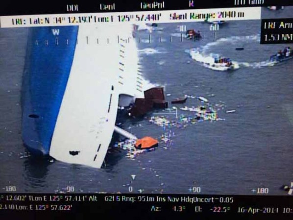 Sin embargo algunos de los rescatados aseguraron que había niebla en el momento de la colisión, lo que ha despertado especulaciones de que el capitán pudo haber alterado la ruta.