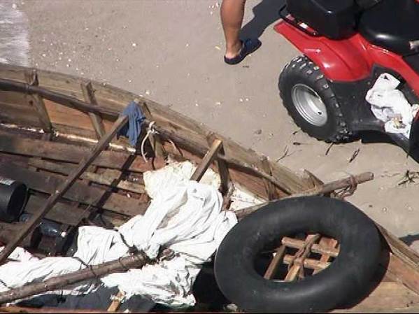 Ellos mismos cortaron la madera del bote y montaron el motor de dos cilindros, dijo Sandro Andreu.