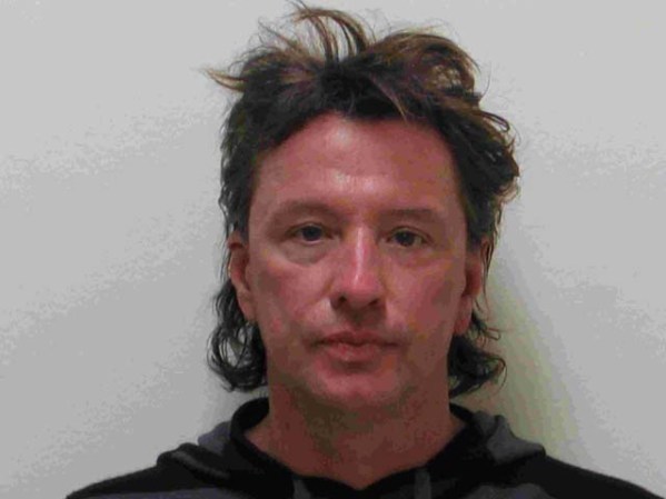 Richard Sambora, el guitarrista de Bon Jovi, tras su detención por conducir enbrio en California en marzo del 2007.