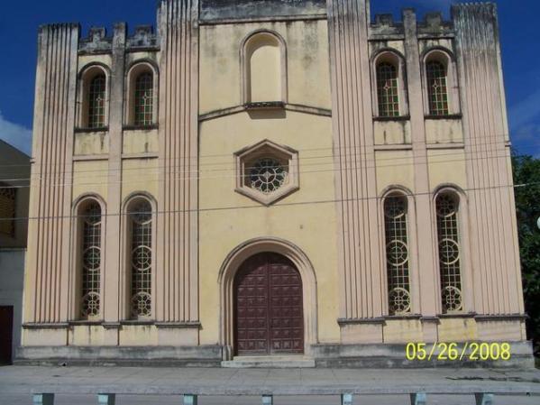 Banes antes del huracan Ike.Iglesia Catolica.