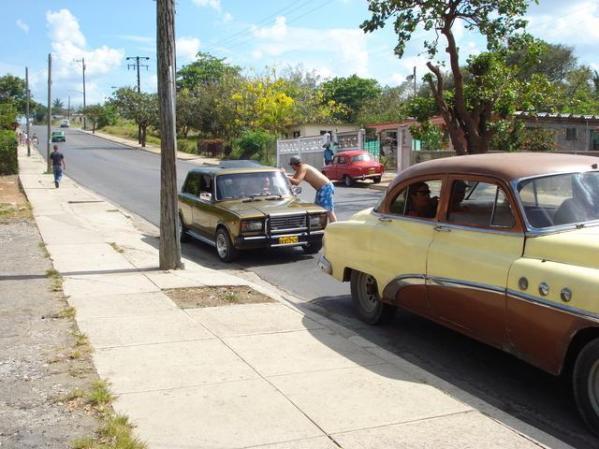 En una calle de Guanabo, provincia Habana.