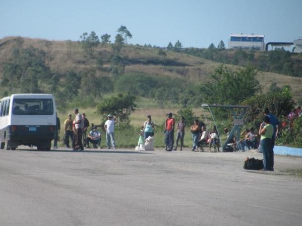 punto de recojida saliendo de santa clara, que trabajo caballerooooooooooo!!!!!